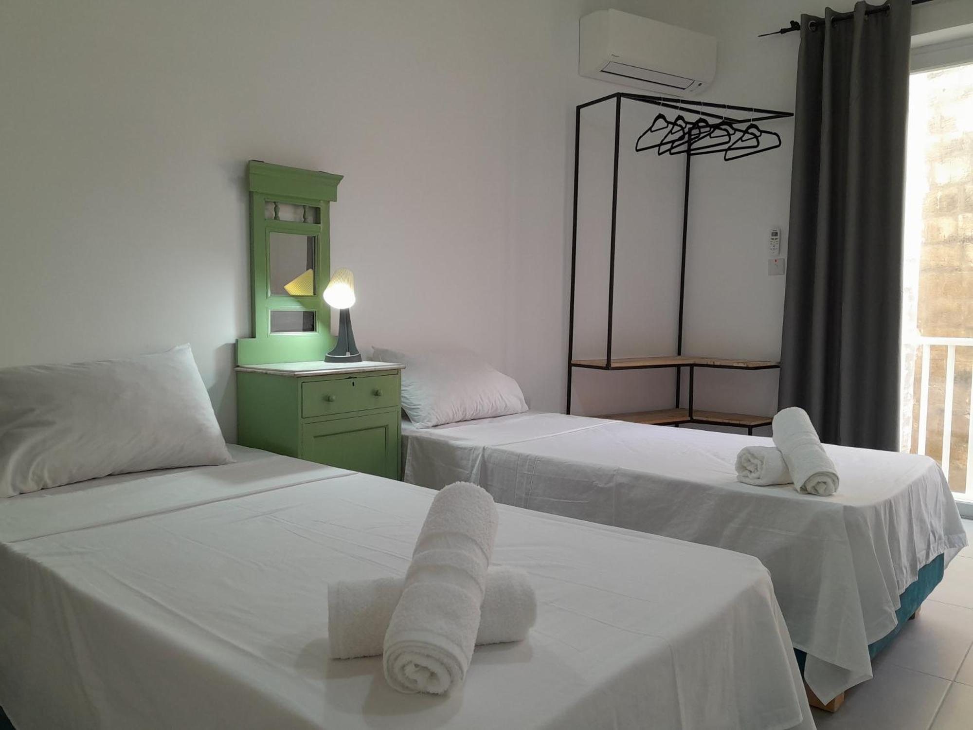 Limestone Suites 斯利马 外观 照片
